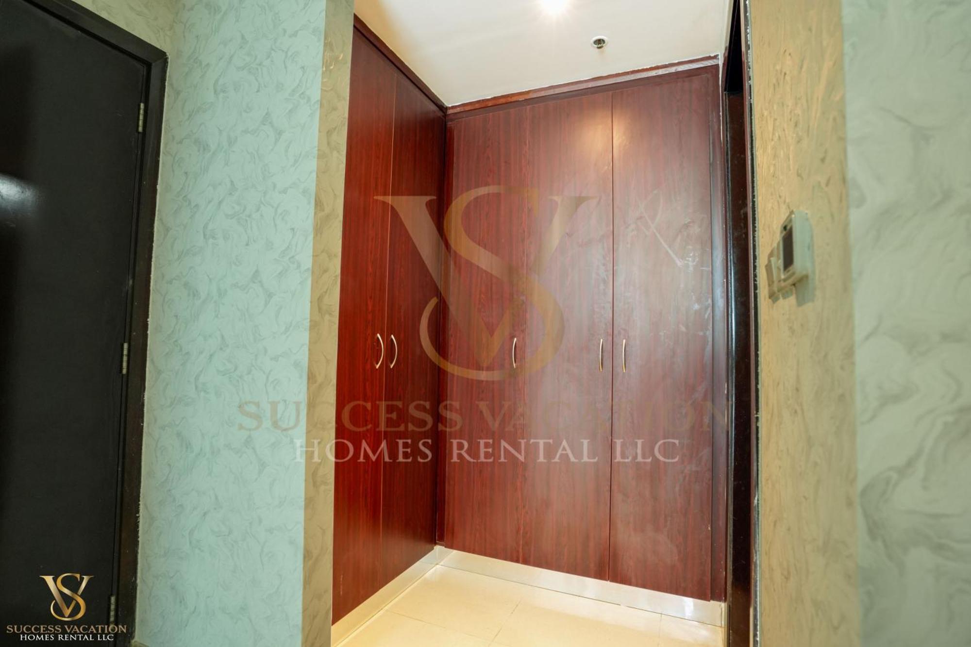 Success Luxury Apartment - 5 Min Away Marina Corniche - Free Housekeeping Provided Everyday-24-7 Staff Available For Services Дубай Экстерьер фото